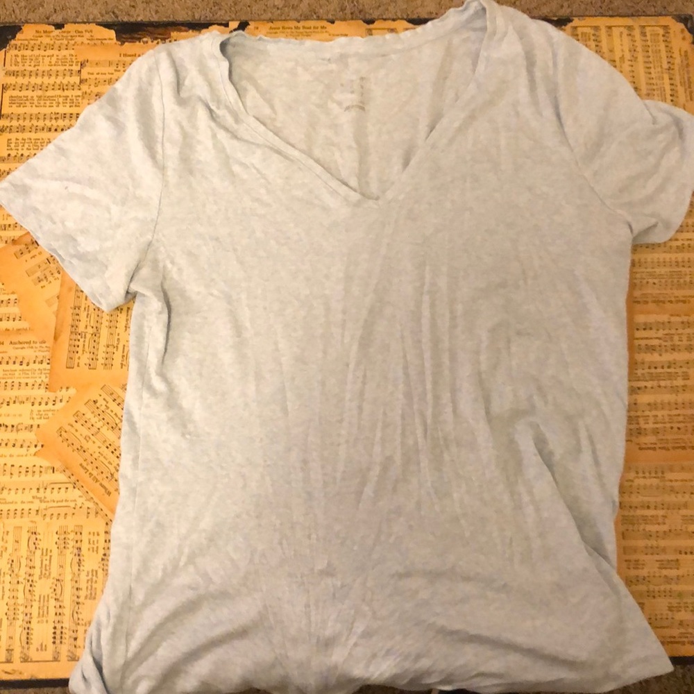 A•N•D light blue women’s v-neck